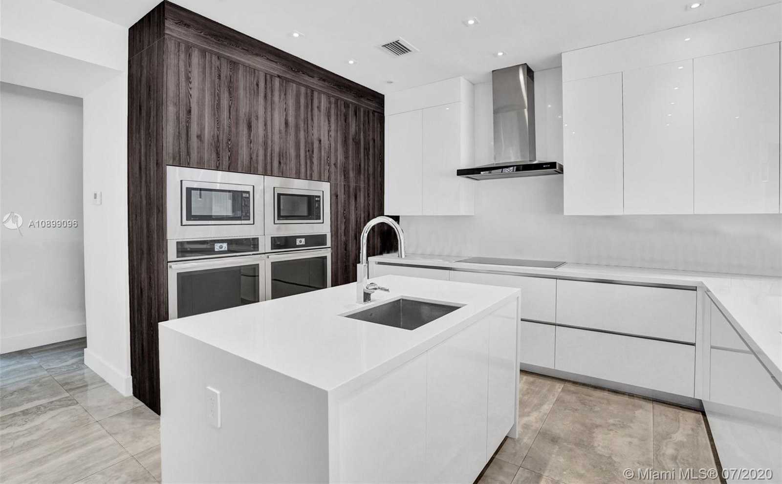 Small Image of 4019 NORTH EAST 194TH TRL, Sunny Isles Beach Number 30