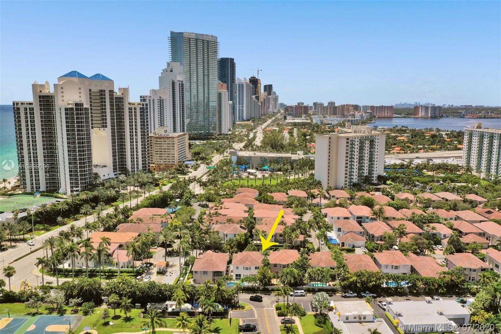 Small Image of 4019 NORTH EAST 194TH TRL, Sunny Isles Beach Number 32