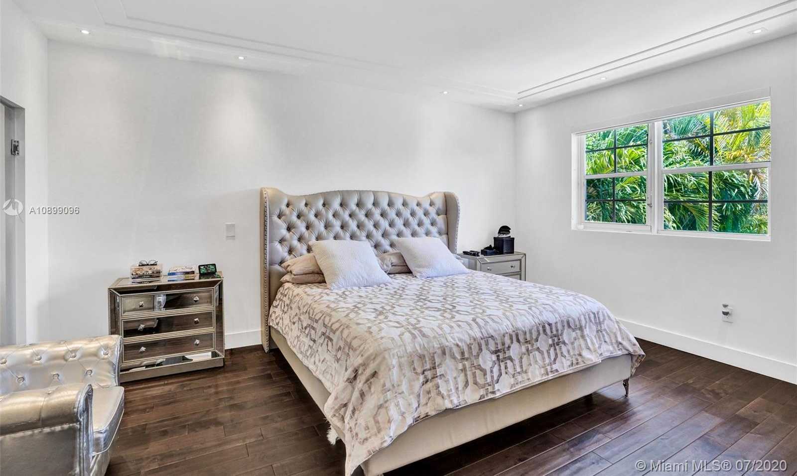 Small Image of 4019 NORTH EAST 194TH TRL, Sunny Isles Beach Number 49