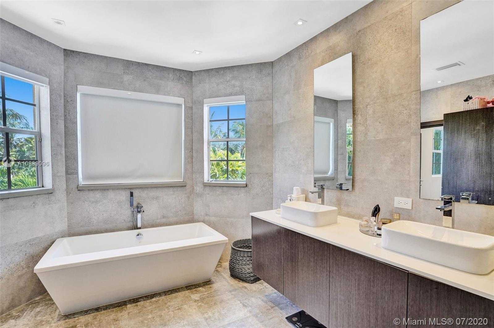 Small Image of 4019 NORTH EAST 194TH TRL, Sunny Isles Beach Number 55