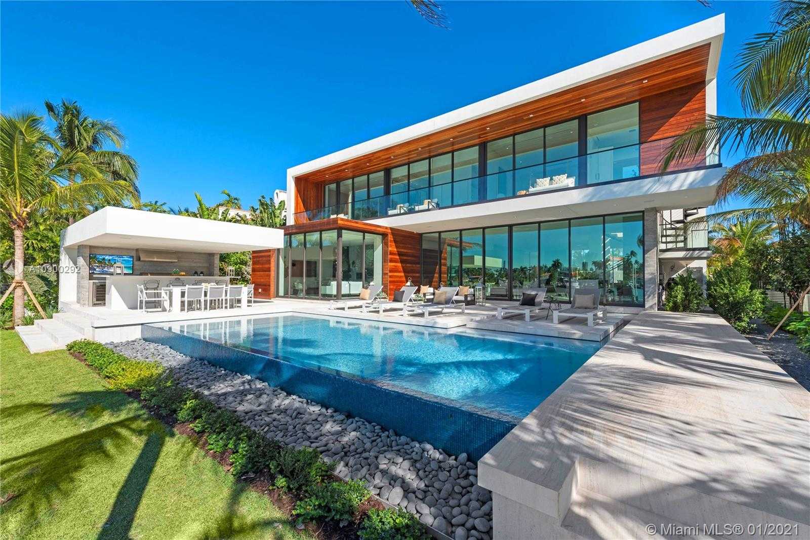 Small Image of 108 WEST RIVO ALTO DR, Miami Beach Number 3
