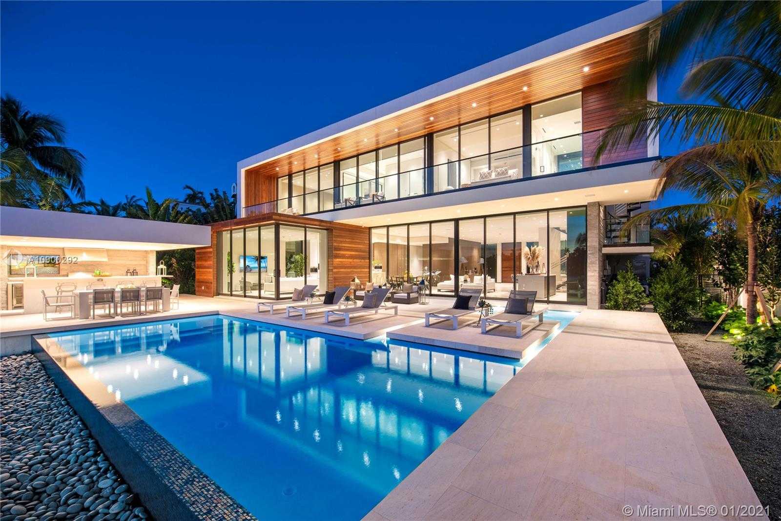 Small Image of 108 WEST RIVO ALTO DR, Miami Beach Number 4