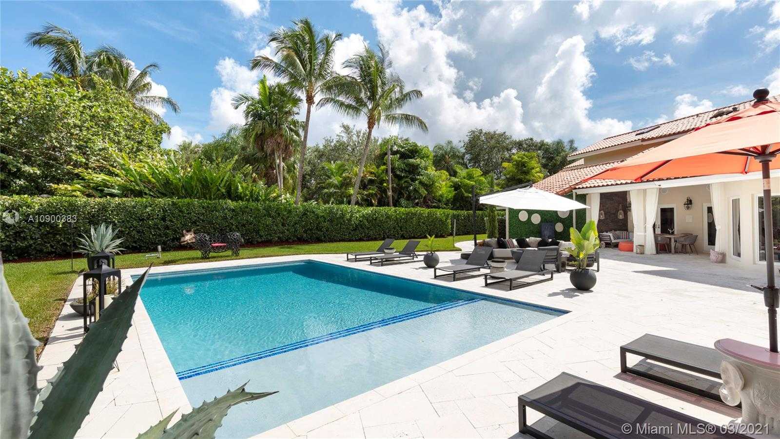 Small Image of 12598 SOUTH WEST 60TH CT, Pinecrest Number 14