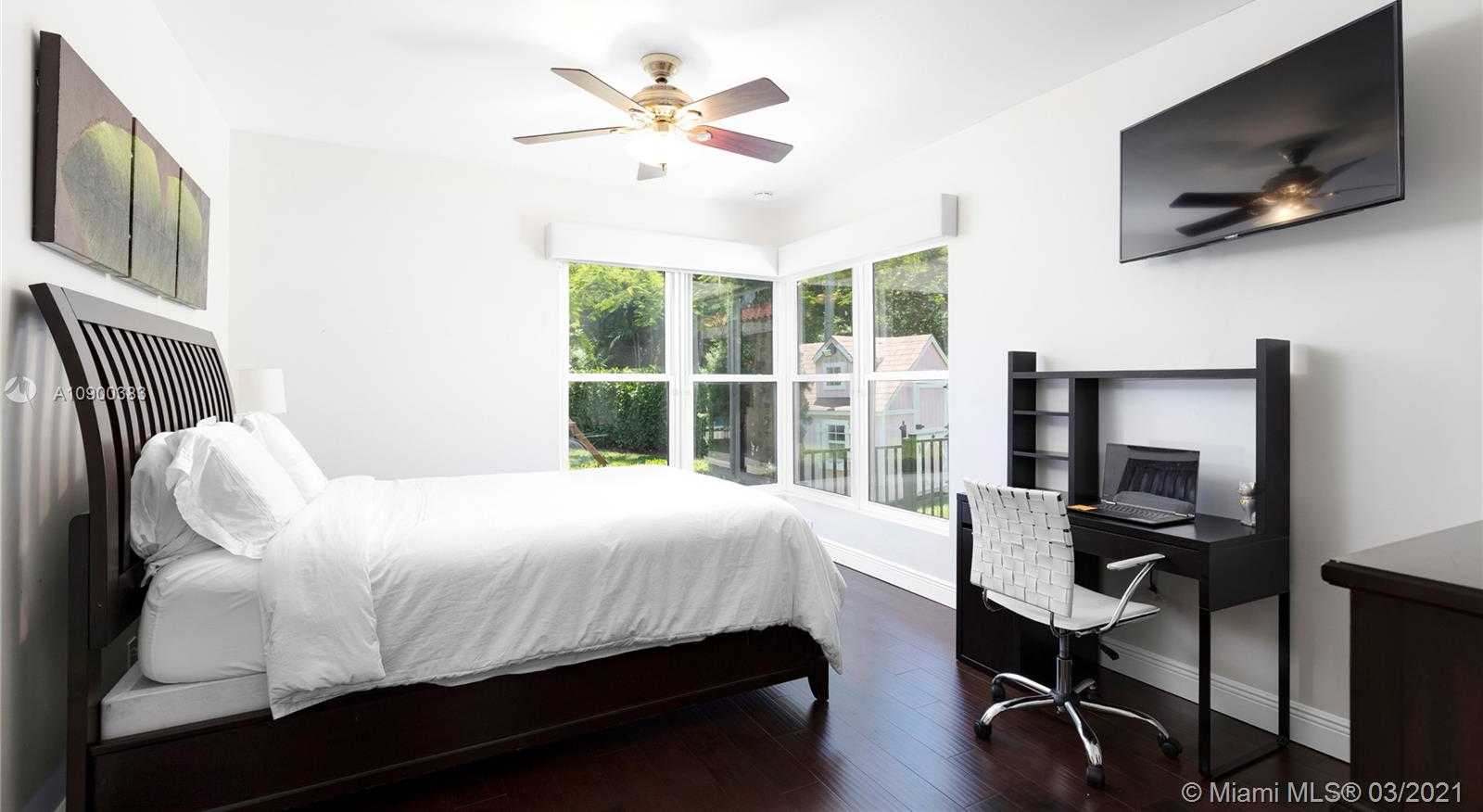 Small Image of 12598 SOUTH WEST 60TH CT, Pinecrest Number 18