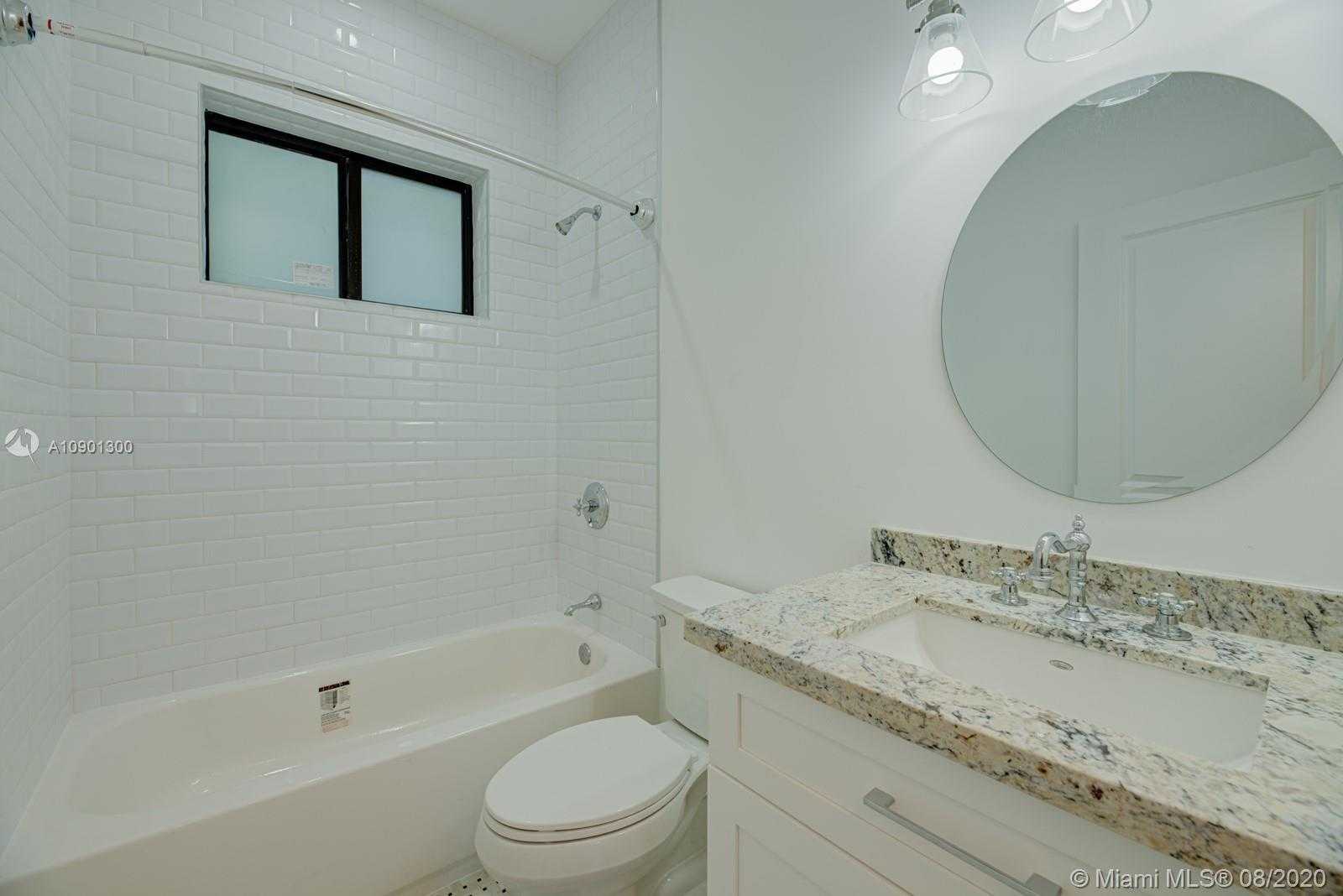 Small Image of 1215 ALGERIA AVE, Coral Gables Number 5