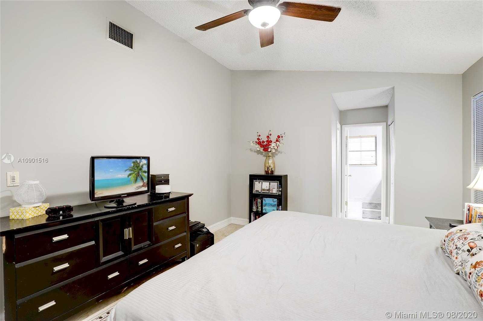 Small Image of 5604 SOUTH WEST 98TH WAY, Cooper City Number 21
