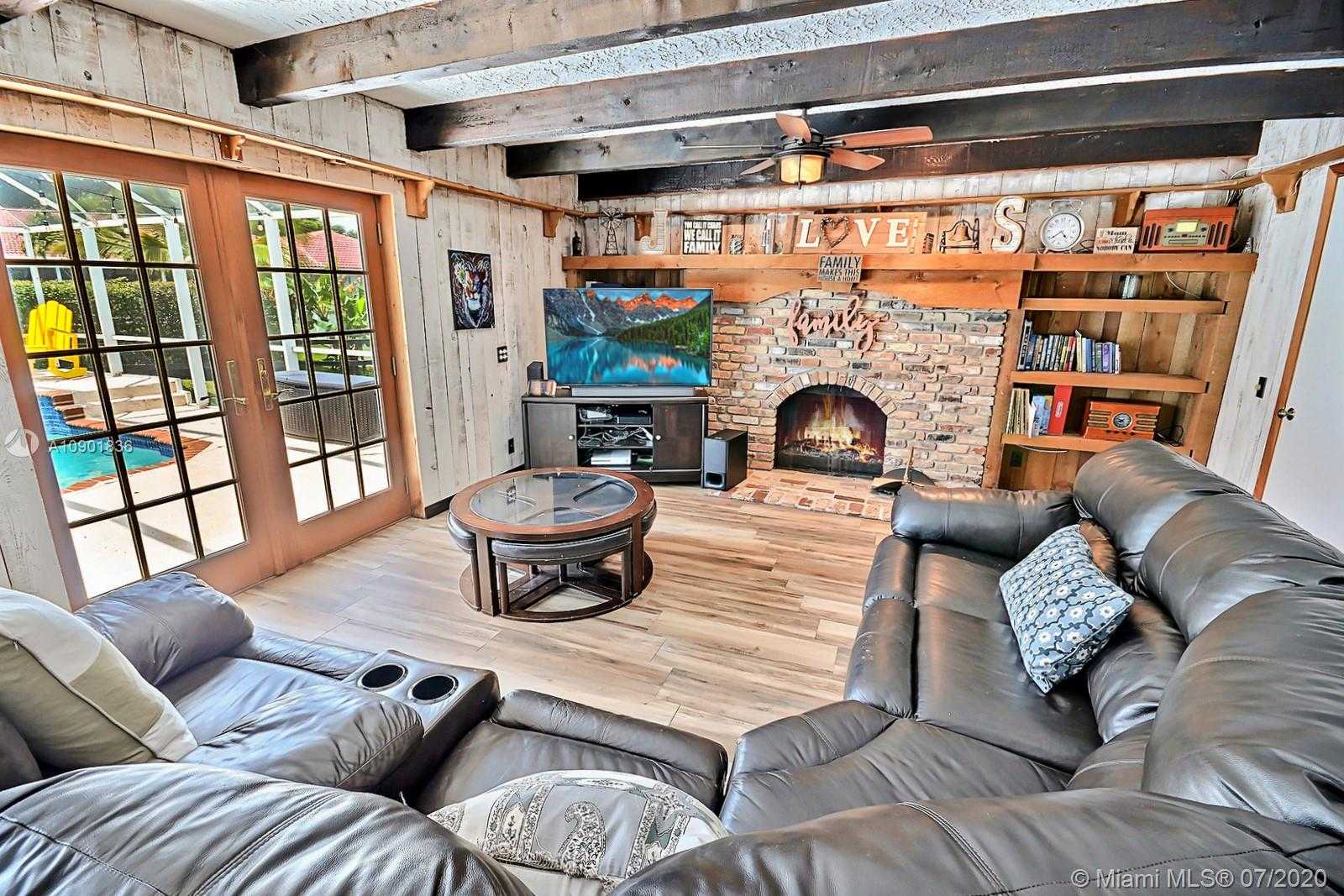 Small Image of 4921 SOUTH WEST 205TH AVE, Southwest Ranches Number 27