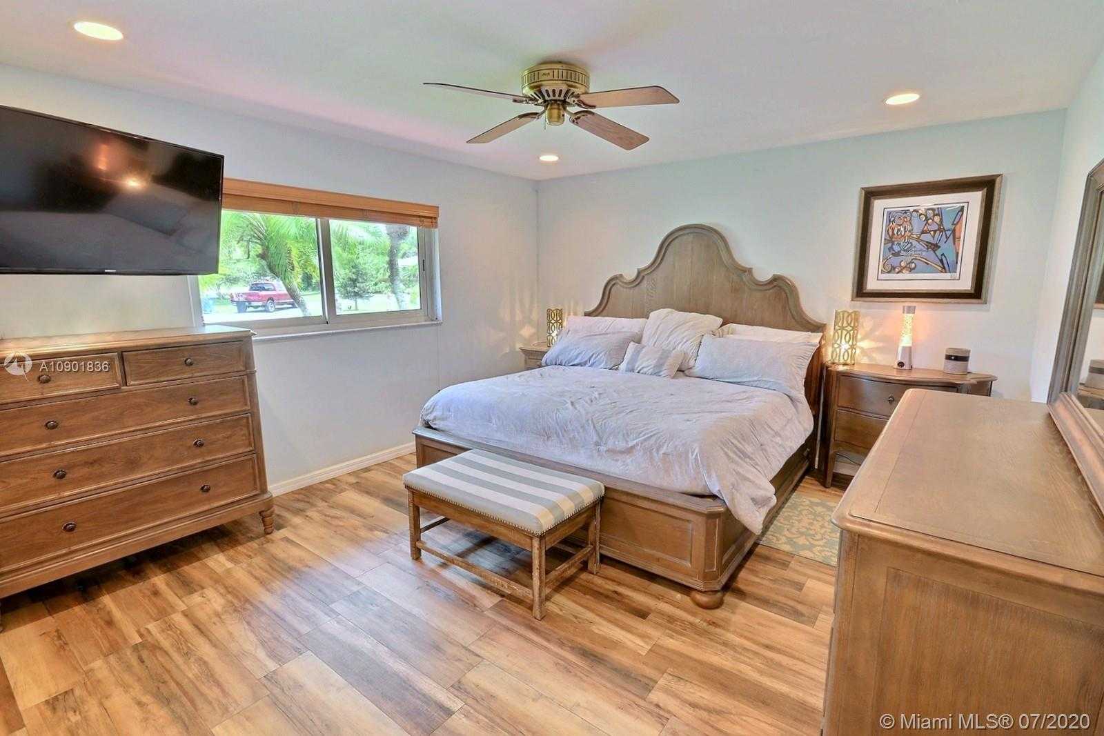 Small Image of 4921 SOUTH WEST 205TH AVE, Southwest Ranches Number 28