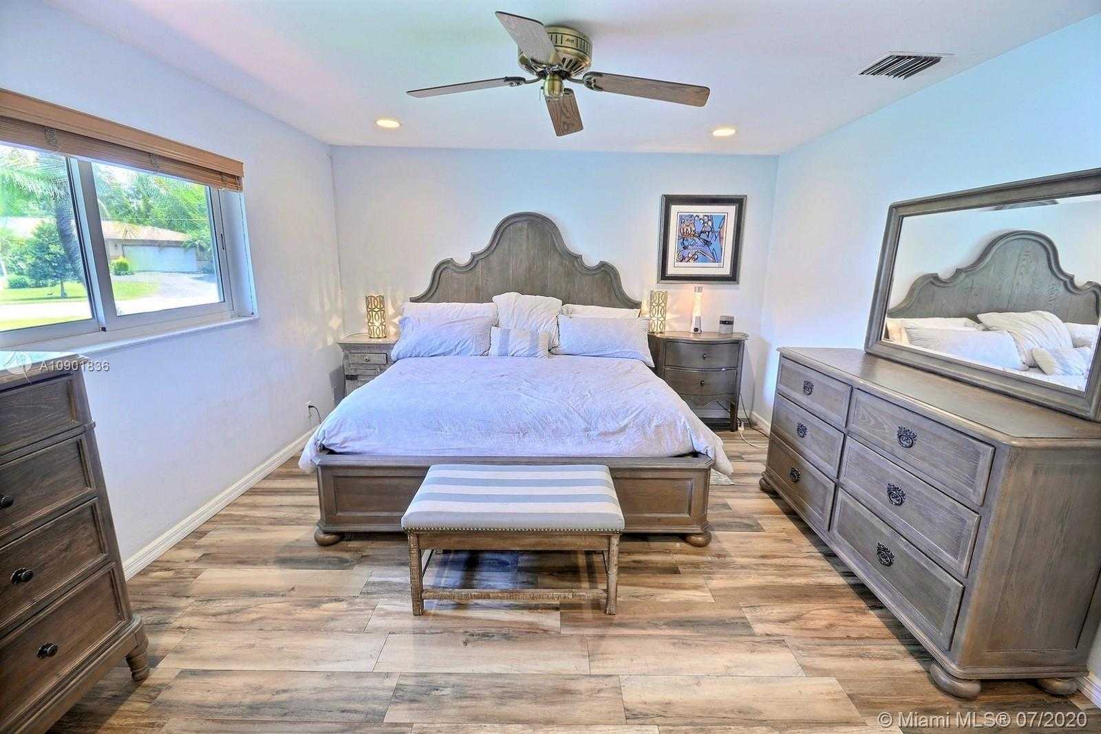 Small Image of 4921 SOUTH WEST 205TH AVE, Southwest Ranches Number 31