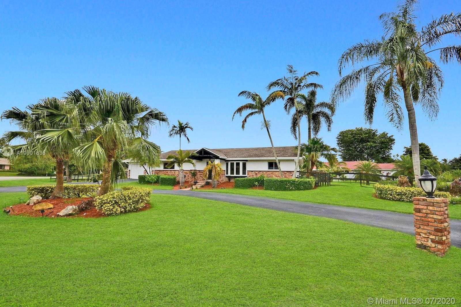 Small Image of 4921 SOUTH WEST 205TH AVE, Southwest Ranches Number 5
