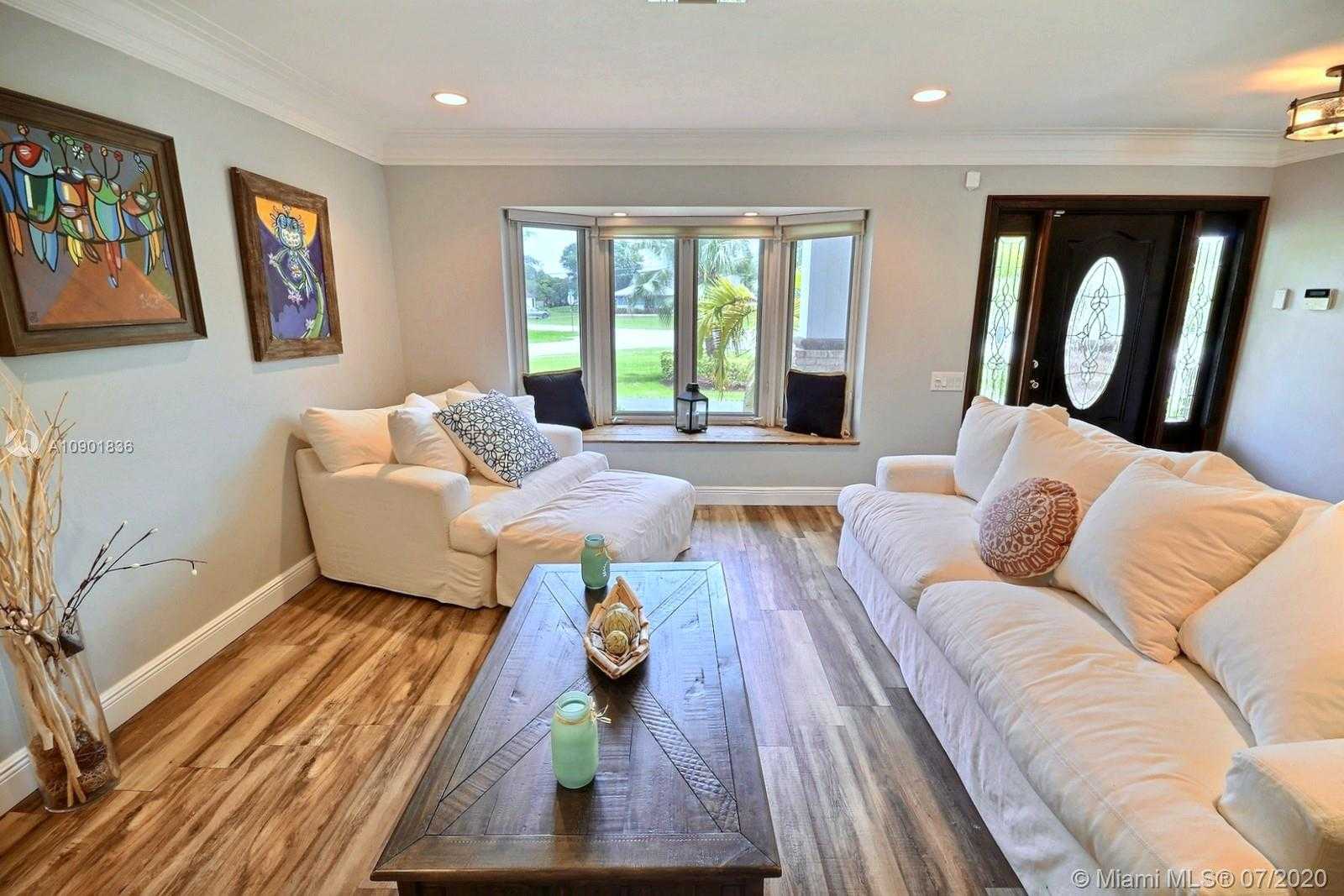 Small Image of 4921 SOUTH WEST 205TH AVE, Southwest Ranches Number 8