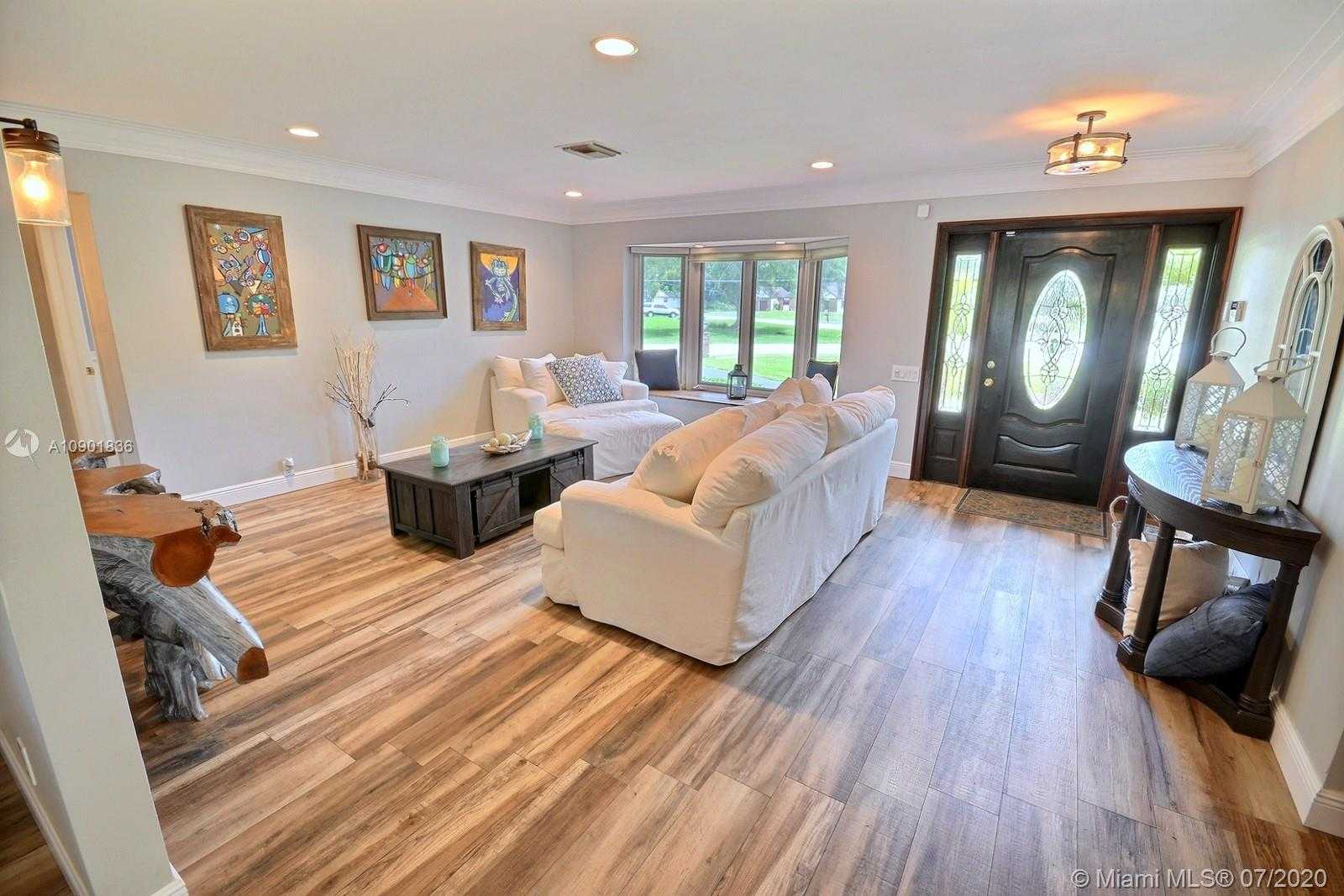 Small Image of 4921 SOUTH WEST 205TH AVE, Southwest Ranches Number 9