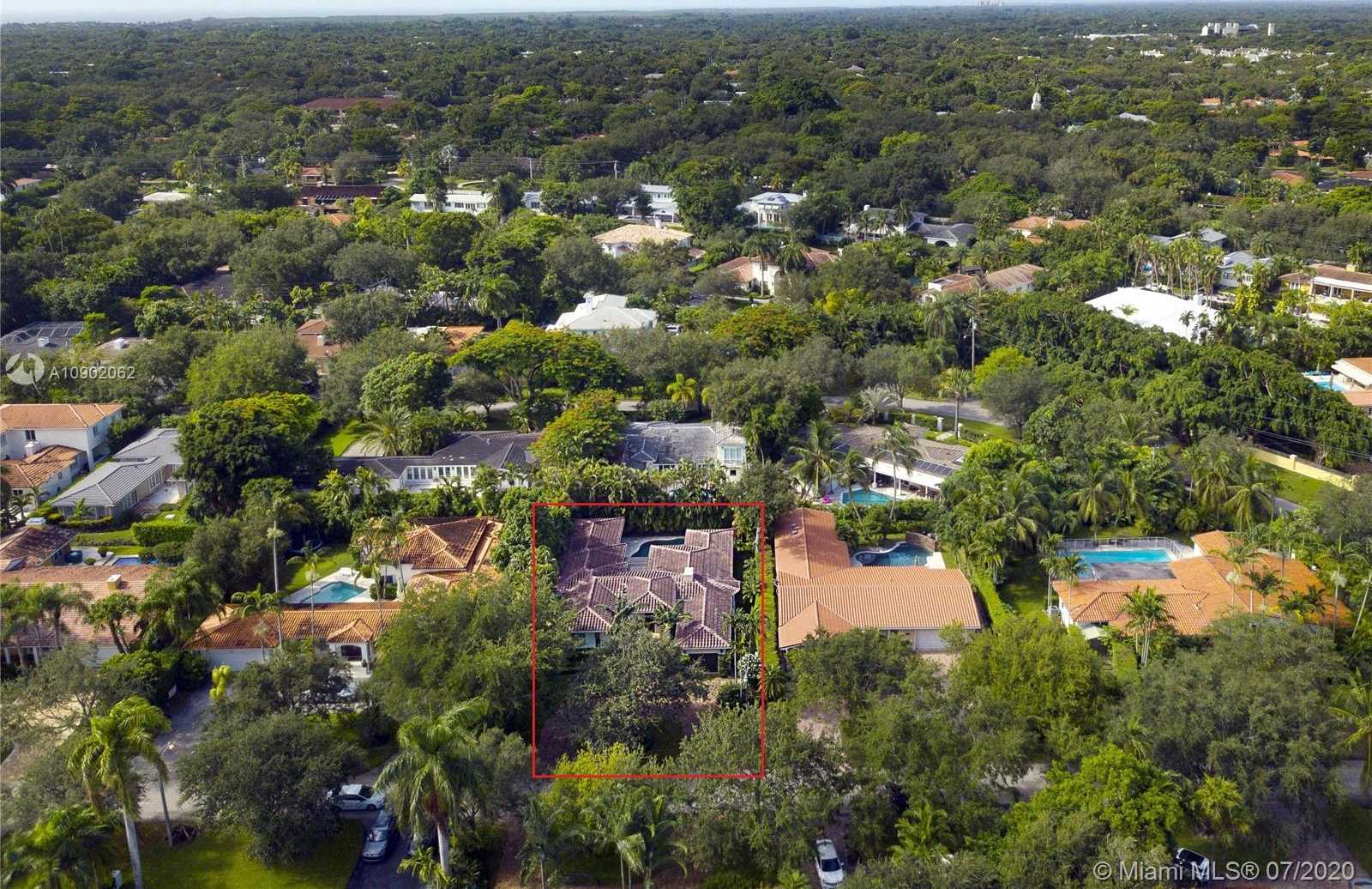 Small Image of 1236 PLACETAS AVE, Coral Gables Number 32