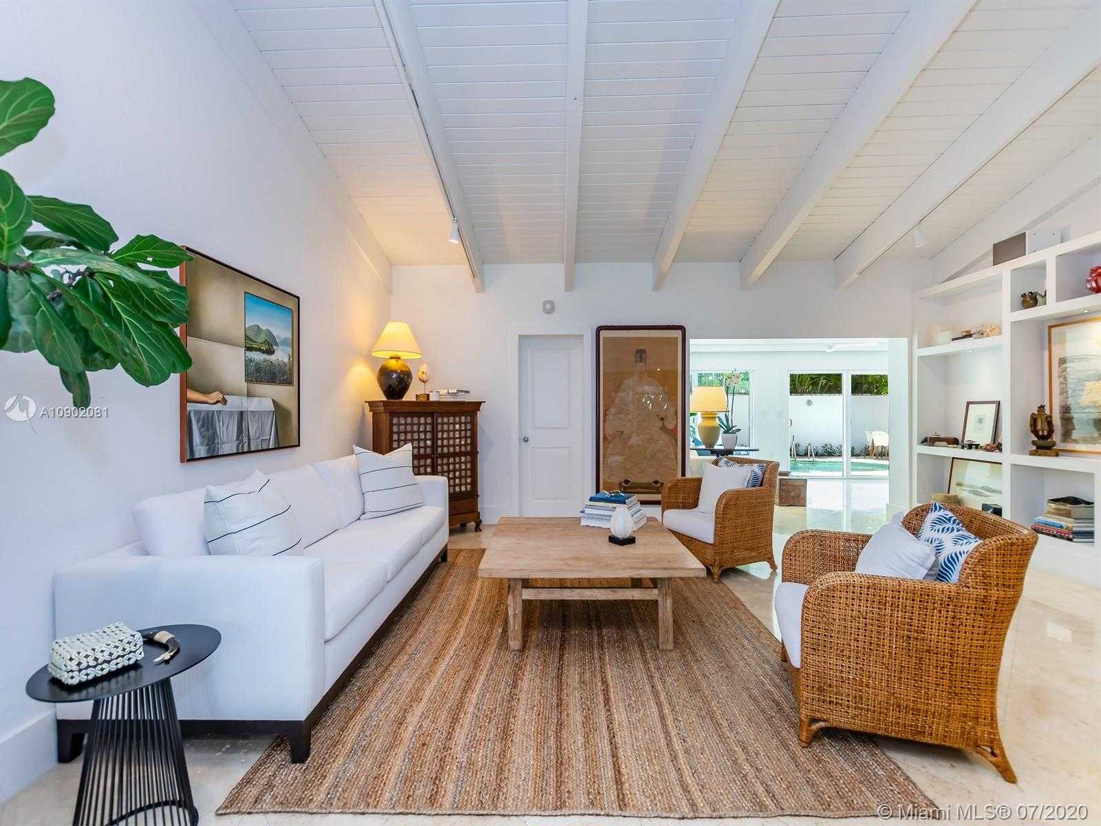 Small Image of 605 WARREN LN, Key Biscayne Number 2