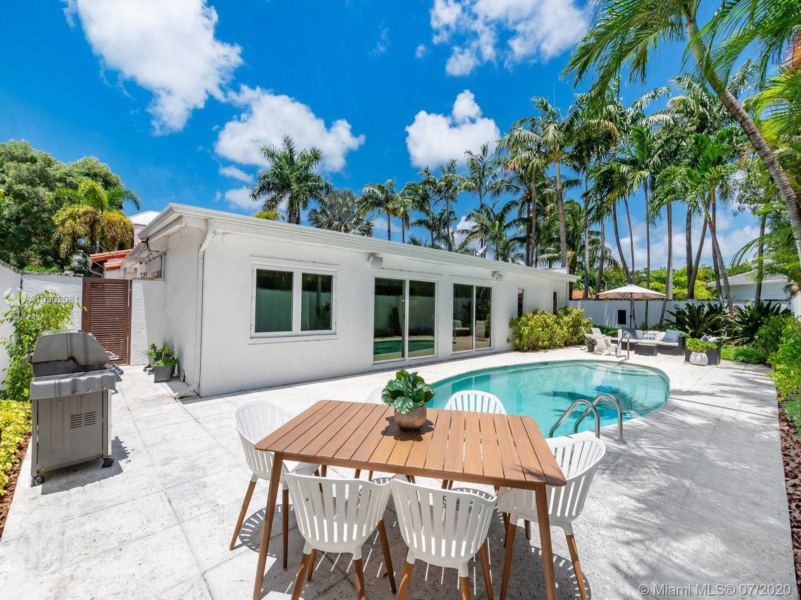 Small Image of 605 WARREN LN, Key Biscayne Number 20
