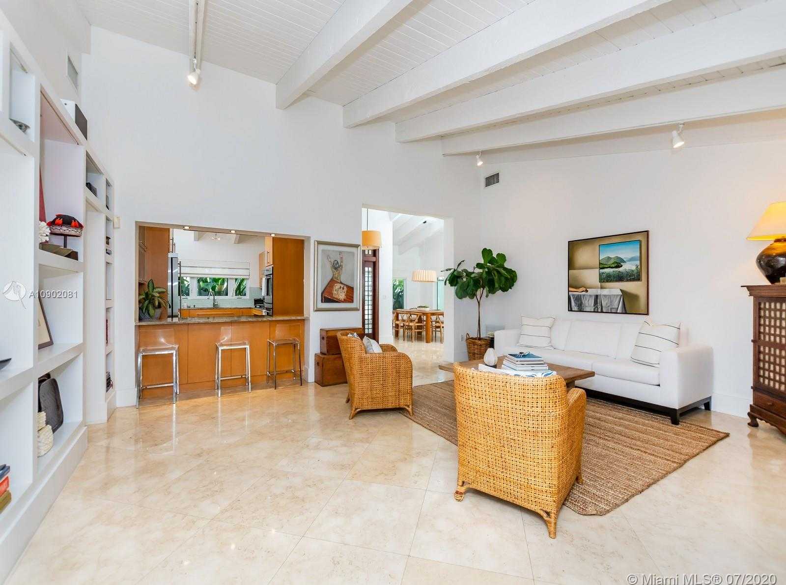 Small Image of 605 WARREN LN, Key Biscayne Number 4