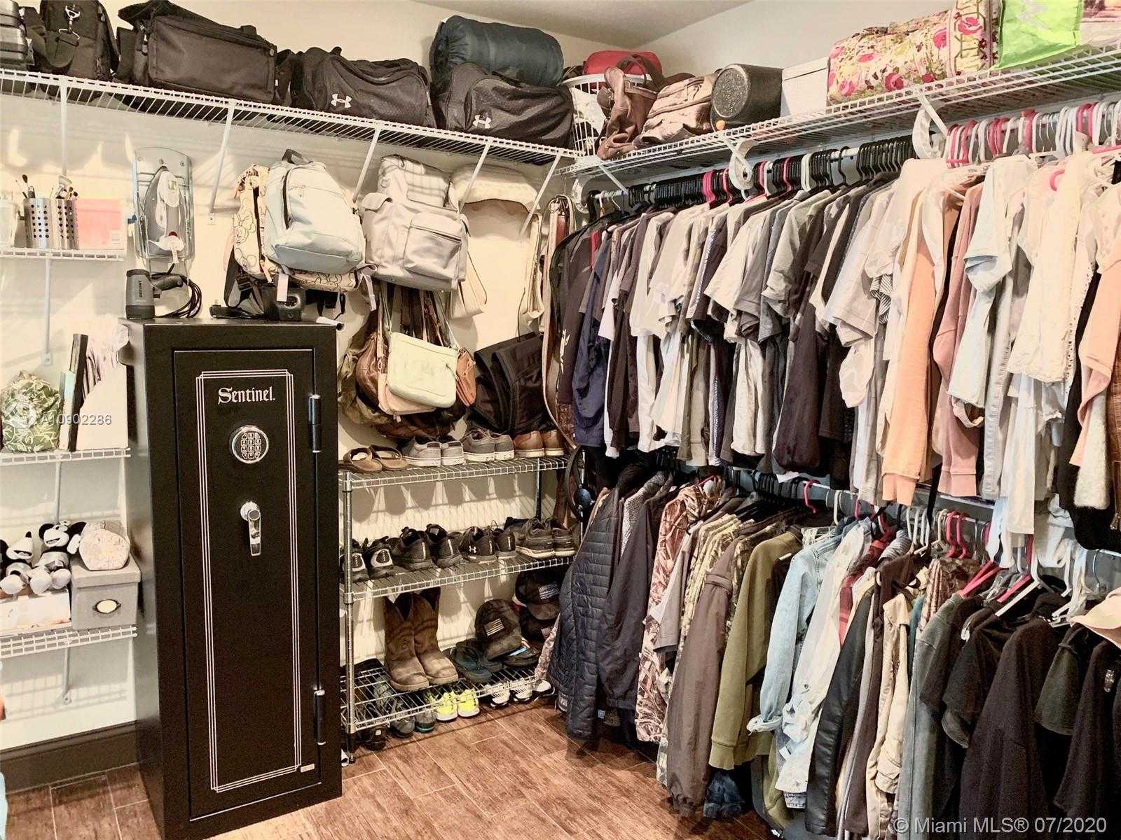 Small Image of 11441 SOUTH WEST 28TH ST, Miami Number 15