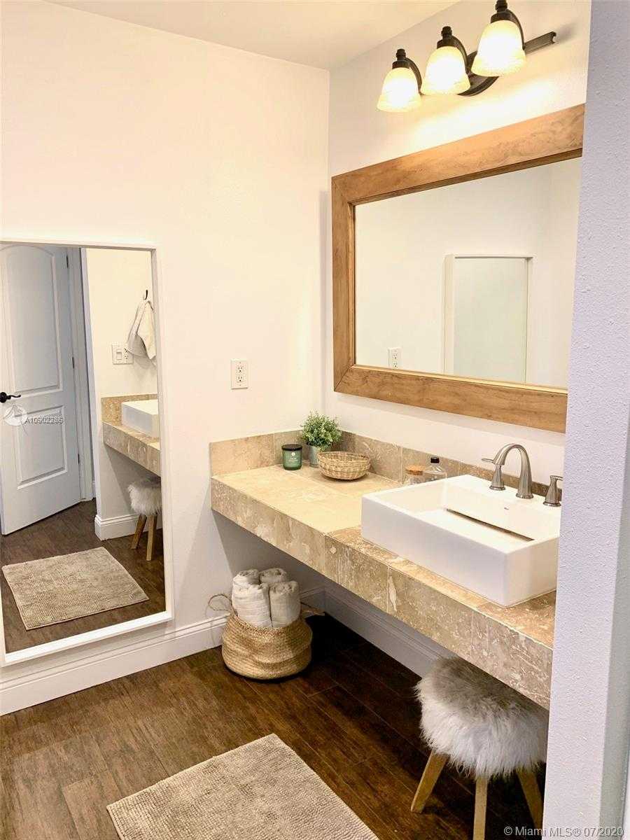 Small Image of 11441 SOUTH WEST 28TH ST, Miami Number 16