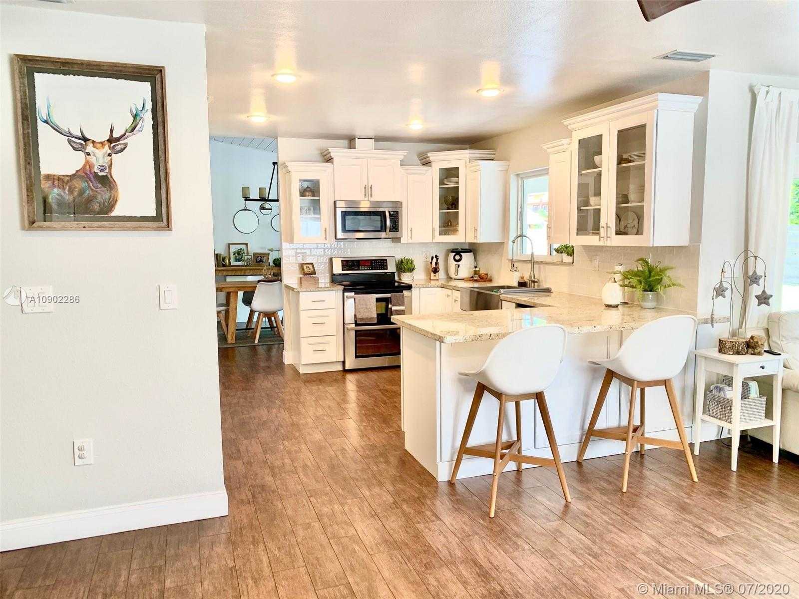 Small Image of 11441 SOUTH WEST 28TH ST, Miami Number 5
