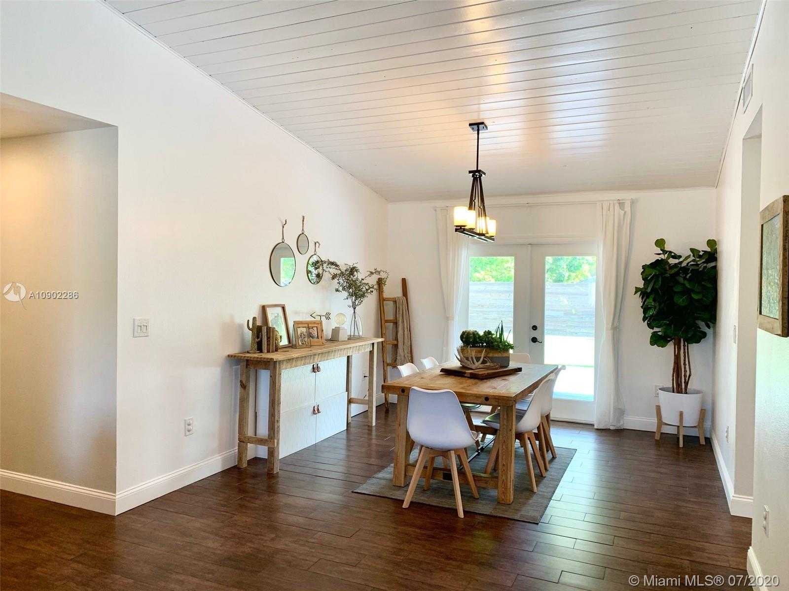 Small Image of 11441 SOUTH WEST 28TH ST, Miami Number 9