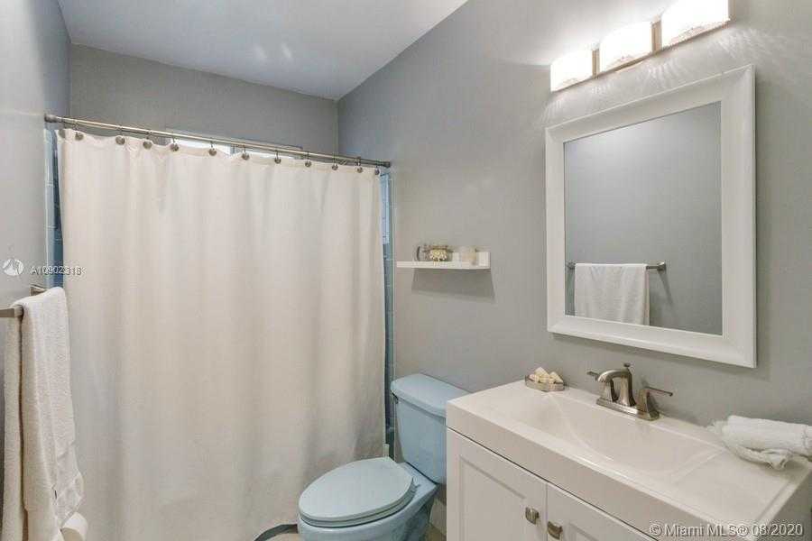 Small Image of 7254 EAST TROPICAL WAY, Plantation Number 15