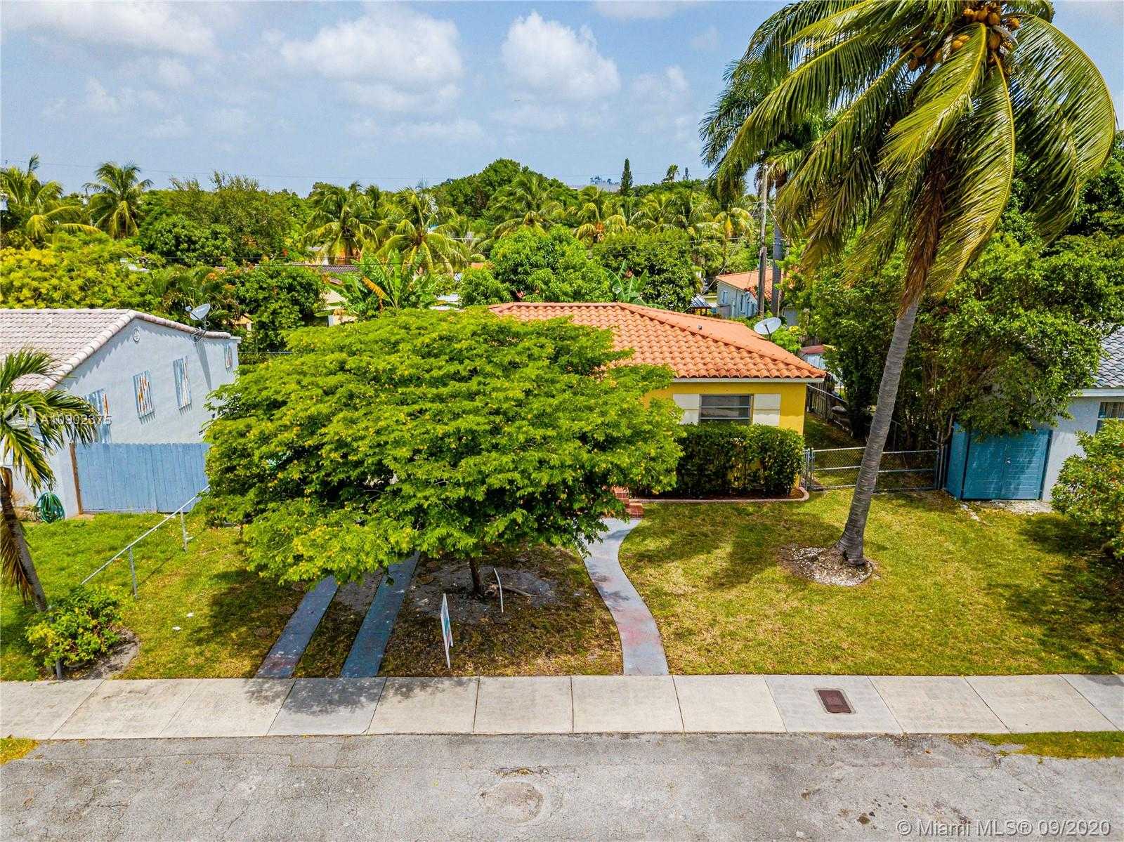 Small Image of 2135 SOUTH WEST 26TH ST, Miami Number 3