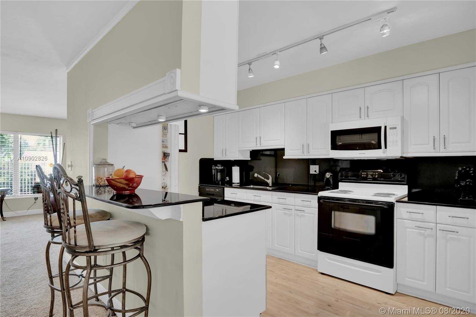 Small Image of 1737 SOUTH WEST 4TH ST, Fort Lauderdale Number 14