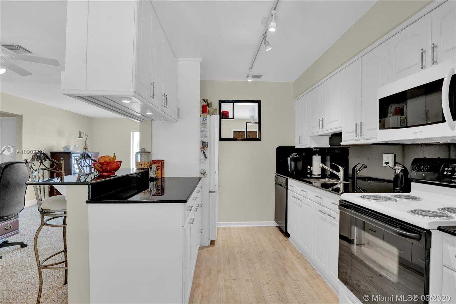 Small Image of 1737 SOUTH WEST 4TH ST, Fort Lauderdale Number 15