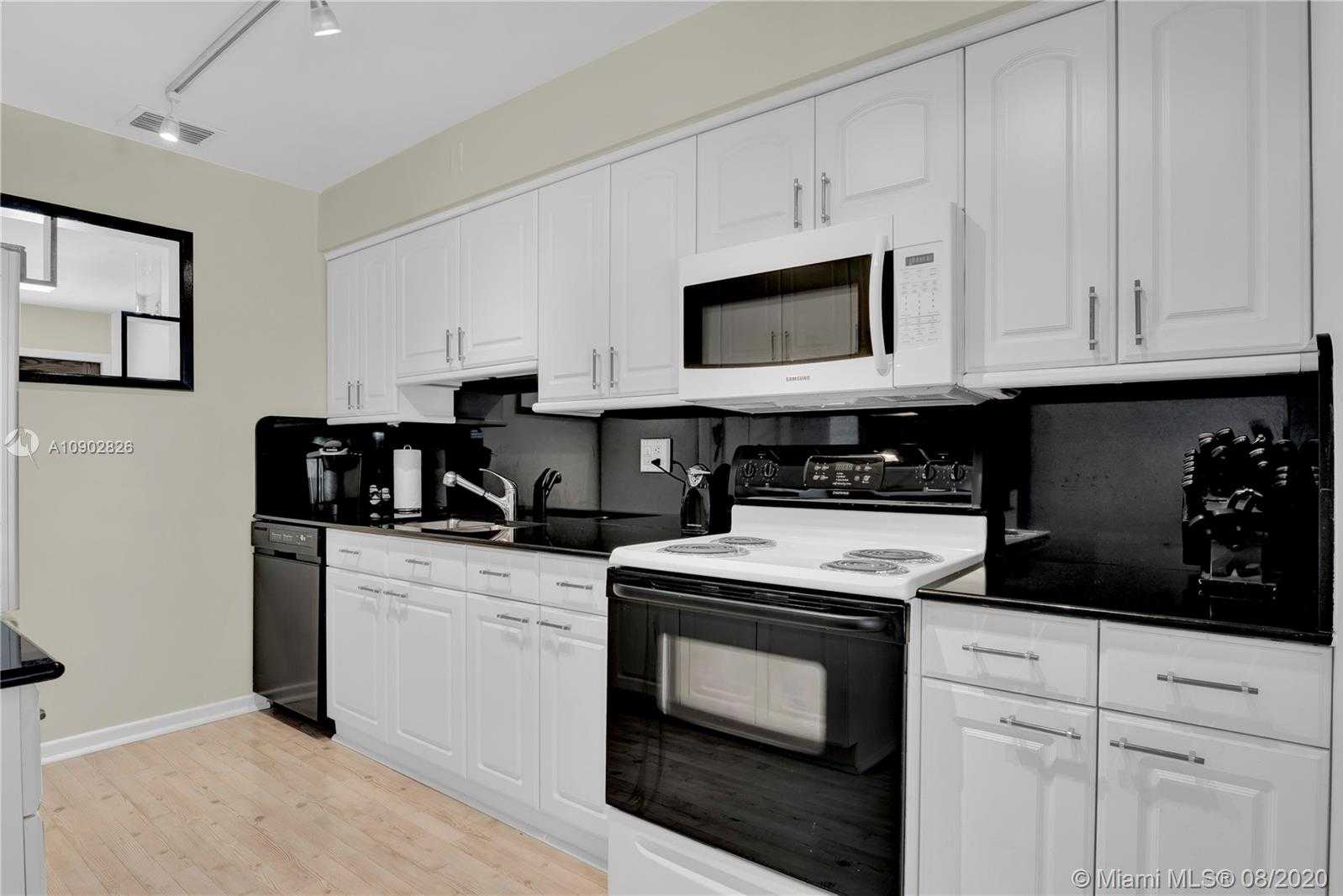Small Image of 1737 SOUTH WEST 4TH ST, Fort Lauderdale Number 16