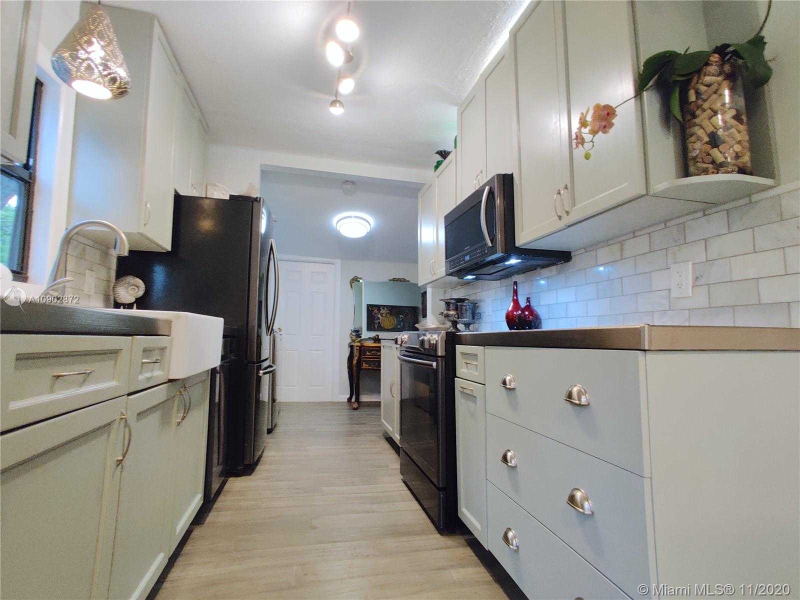 Small Image of 295 NORTH WEST 39TH ST, Miami Number 13