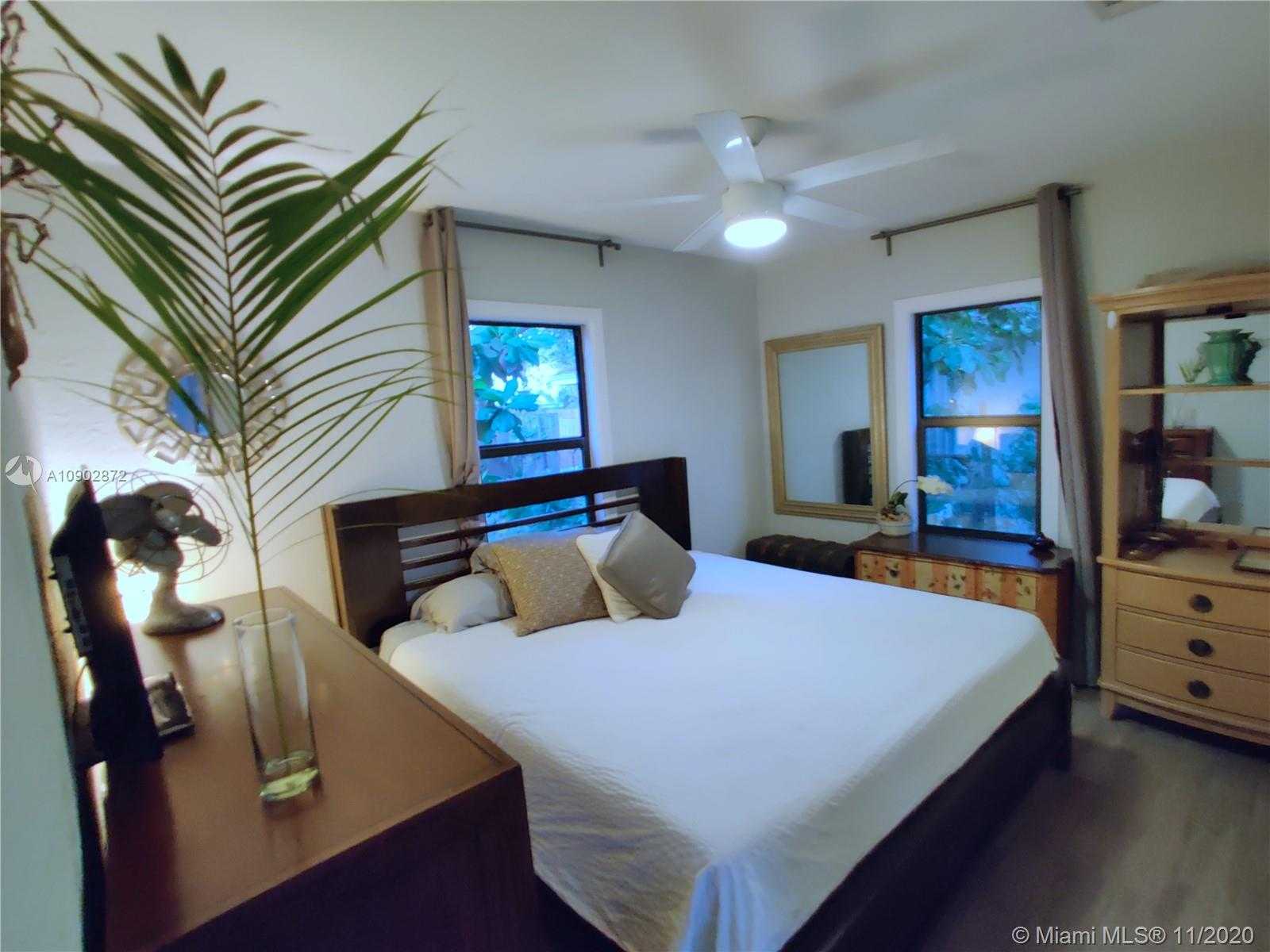 Small Image of 295 NORTH WEST 39TH ST, Miami Number 14