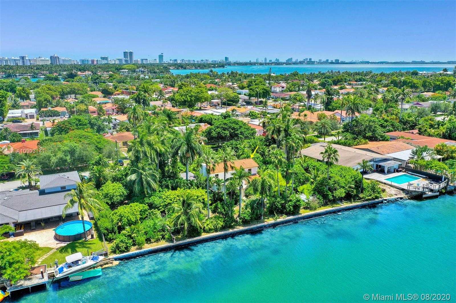 Small Image of 1415 MARSEILLE DR, Miami Beach Number 10
