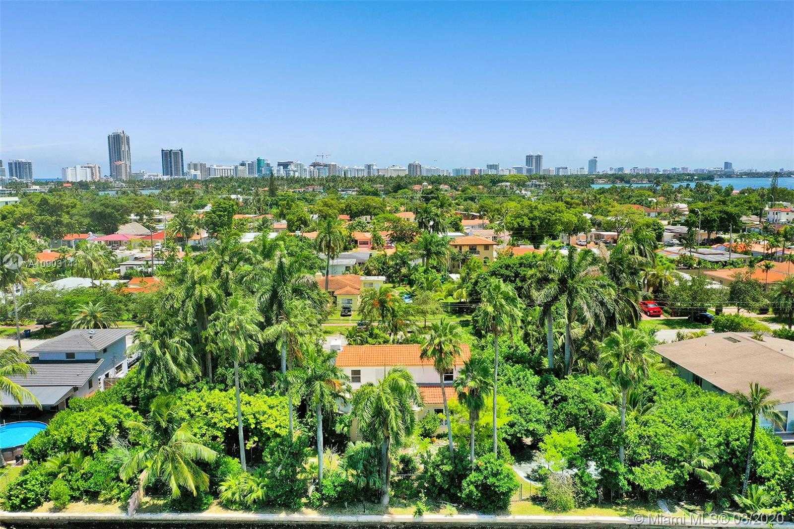 Small Image of 1415 MARSEILLE DR, Miami Beach Number 20