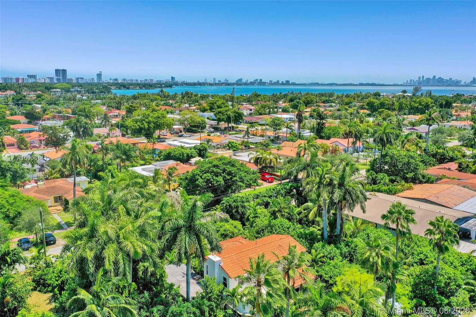Small Image of 1415 MARSEILLE DR, Miami Beach Number 23