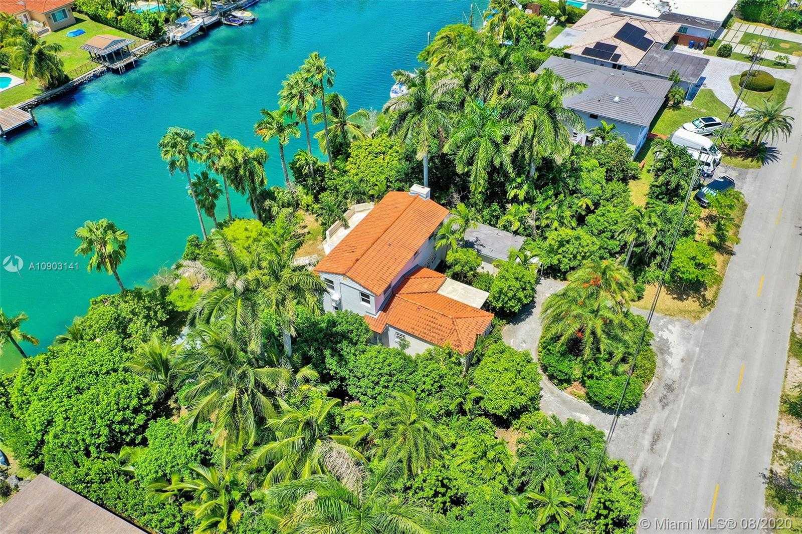 Small Image of 1415 MARSEILLE DR, Miami Beach Number 26
