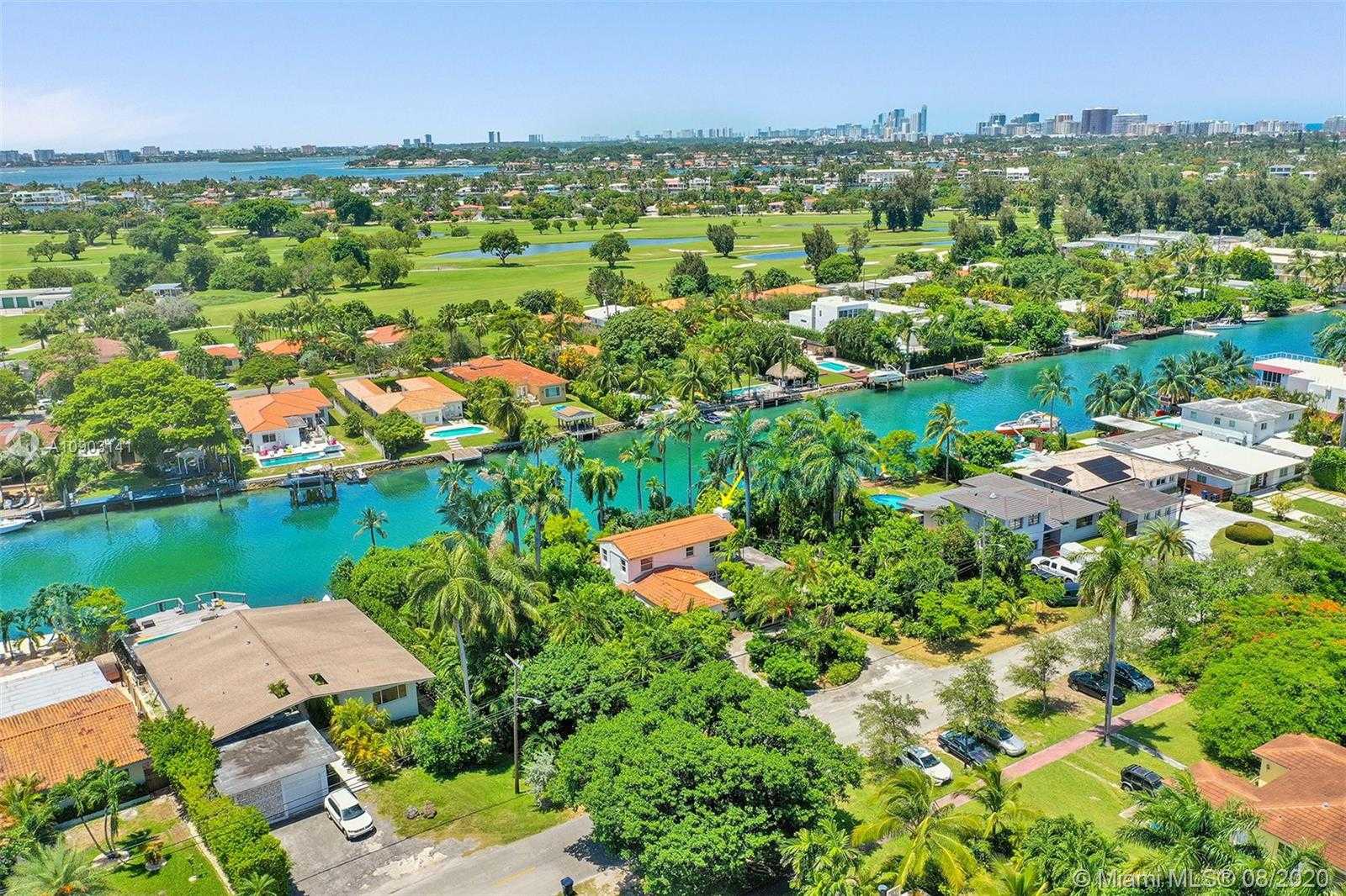 Small Image of 1415 MARSEILLE DR, Miami Beach Number 7