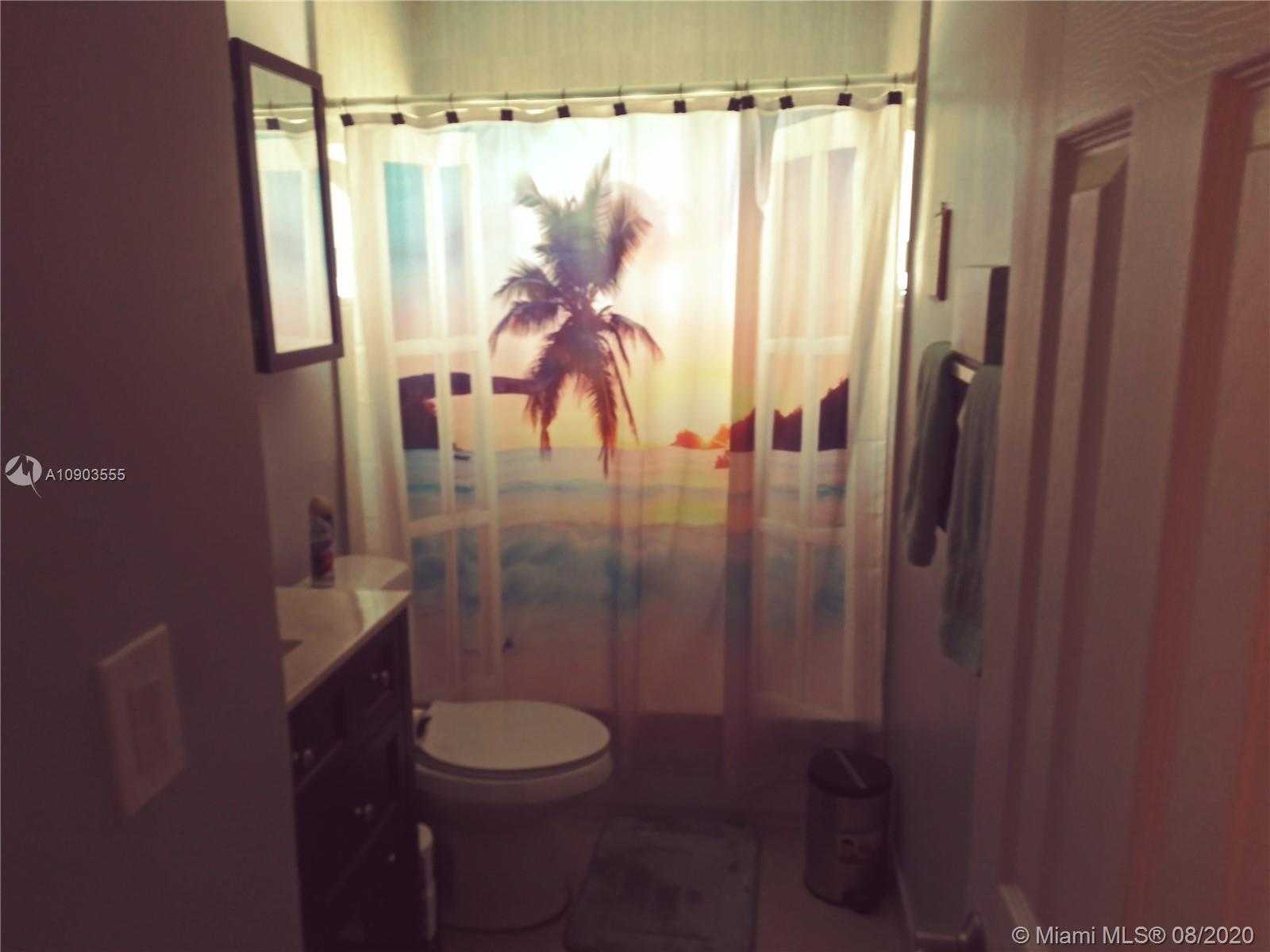 Small Image of 4508 NORTH WEST 47TH ST, Tamarac Number 15