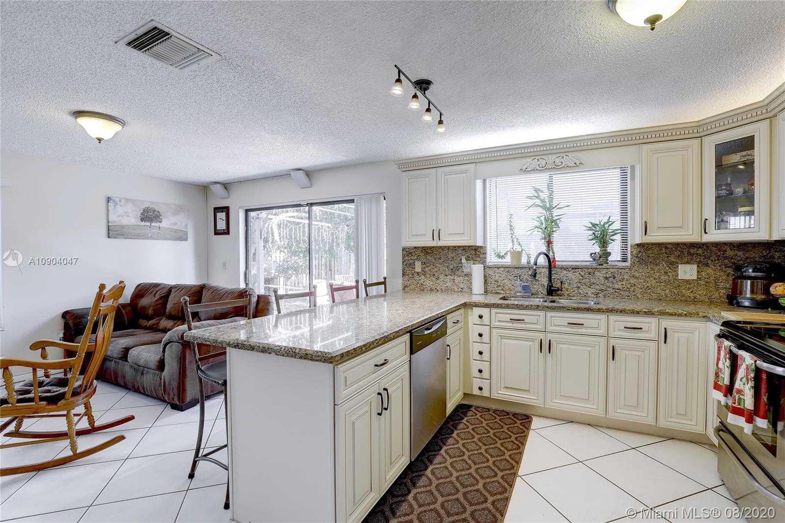 Small Image of 7318 NORTH WEST 49TH CT, Lauderhill Number 12