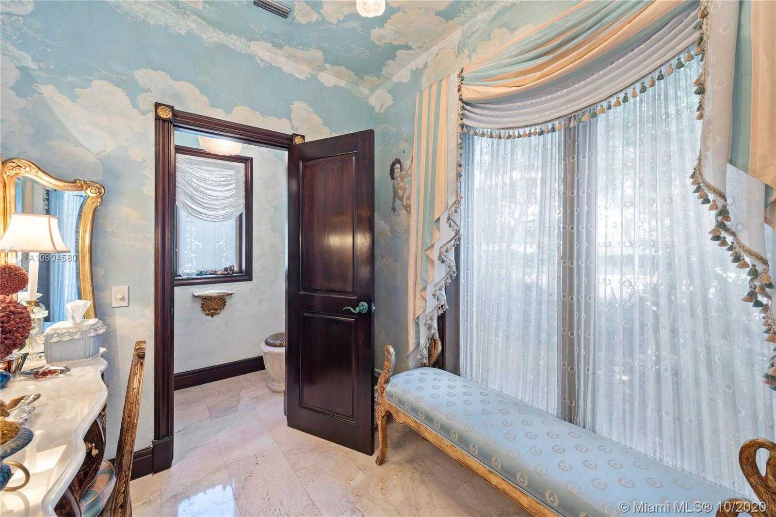 Small Image of 577 OCEAN BLVD, Golden Beach Number 20