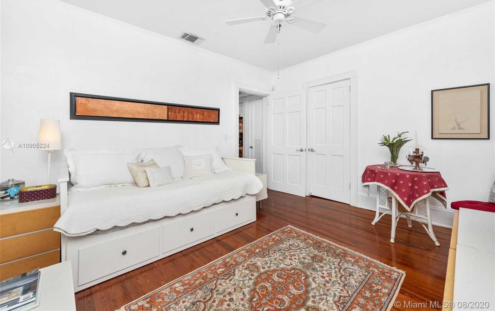Small Image of 525 NAVARRE AVE, Coral Gables Number 18