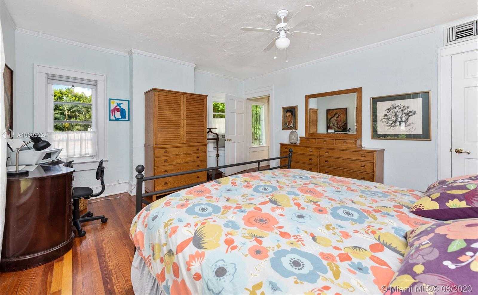 Small Image of 525 NAVARRE AVE, Coral Gables Number 23