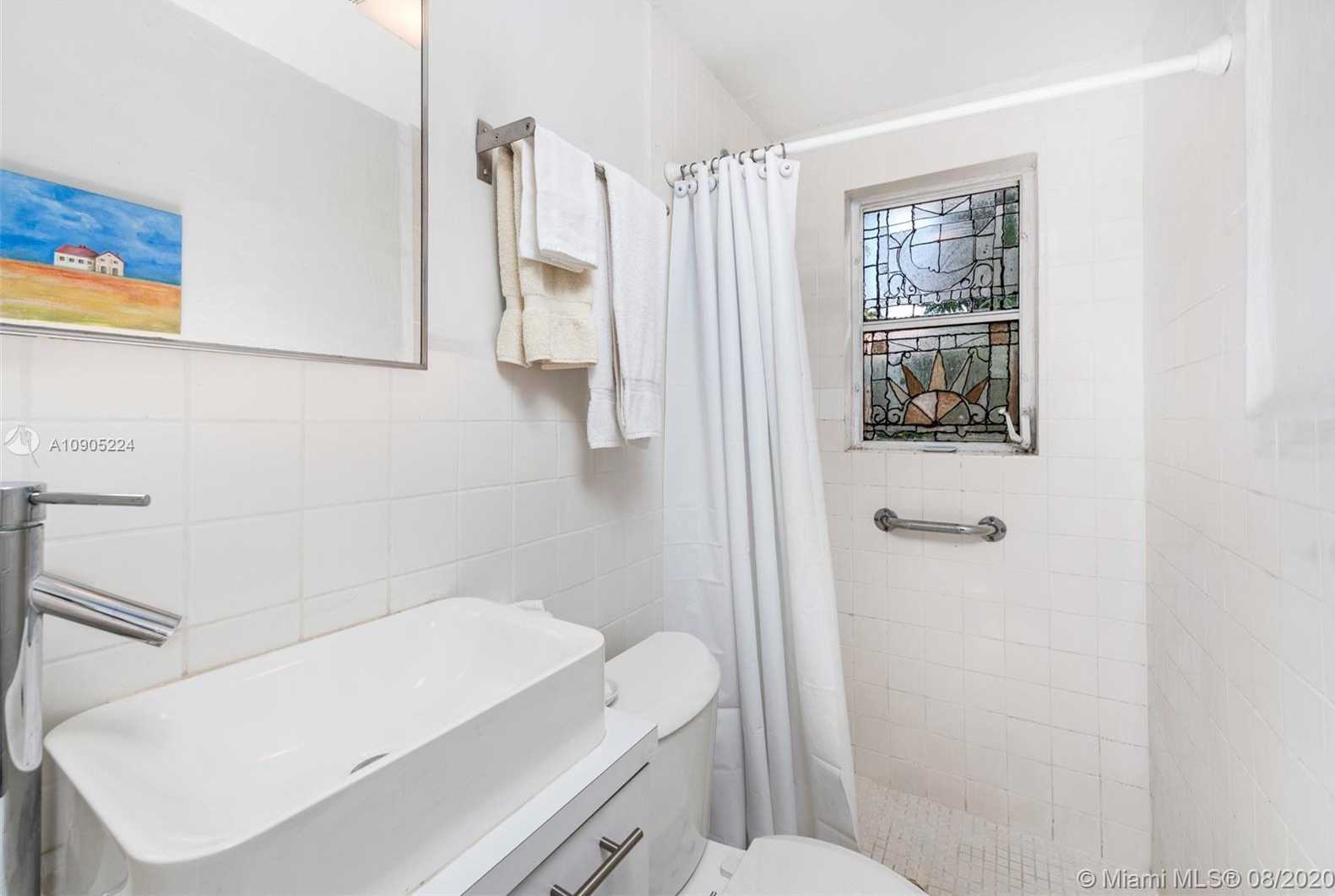 Small Image of 525 NAVARRE AVE, Coral Gables Number 31