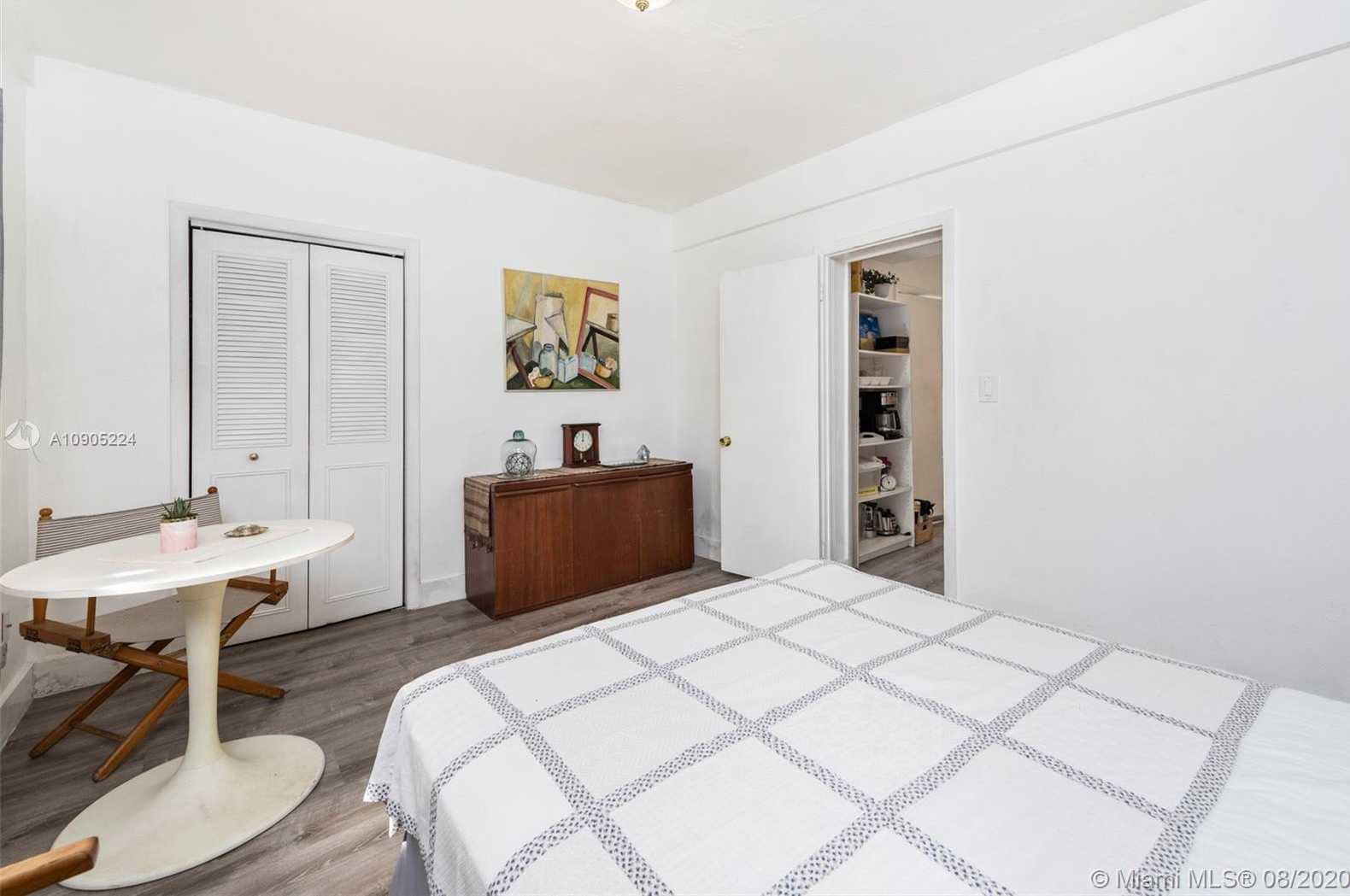 Small Image of 525 NAVARRE AVE, Coral Gables Number 32