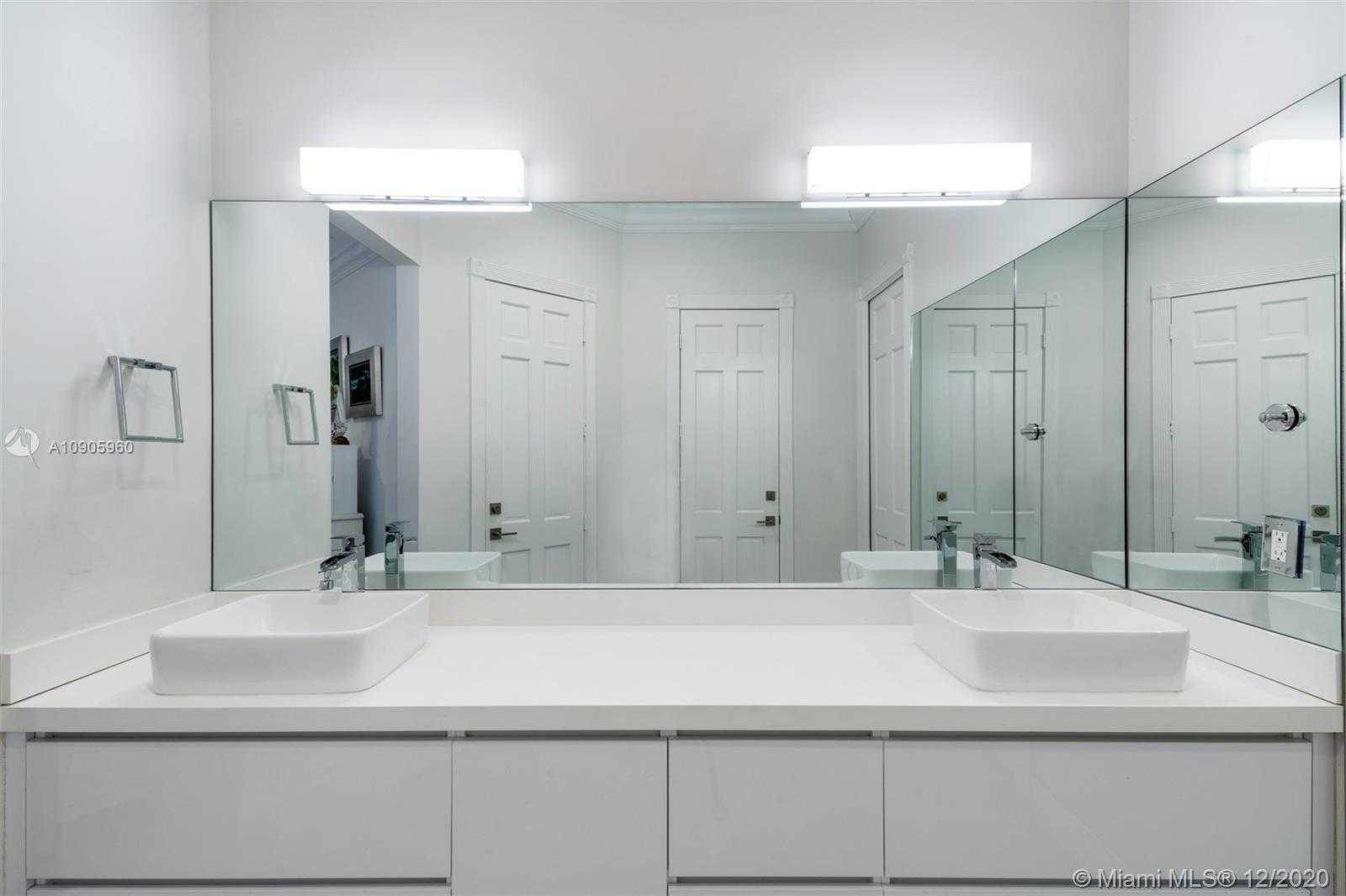 Small Image of 117 GAVILAN AVE, Coral Gables Number 18