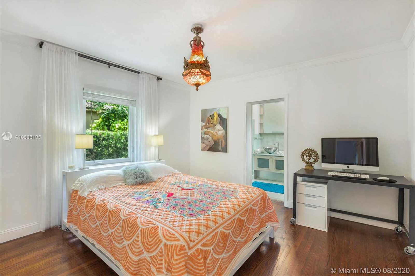 Small Image of 860 NORTH EAST 75TH ST, Miami Number 11