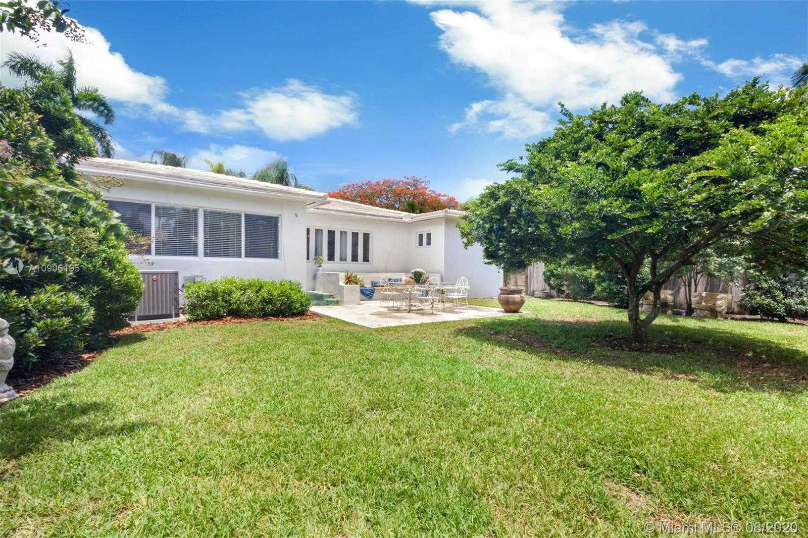 Small Image of 860 NORTH EAST 75TH ST, Miami Number 15