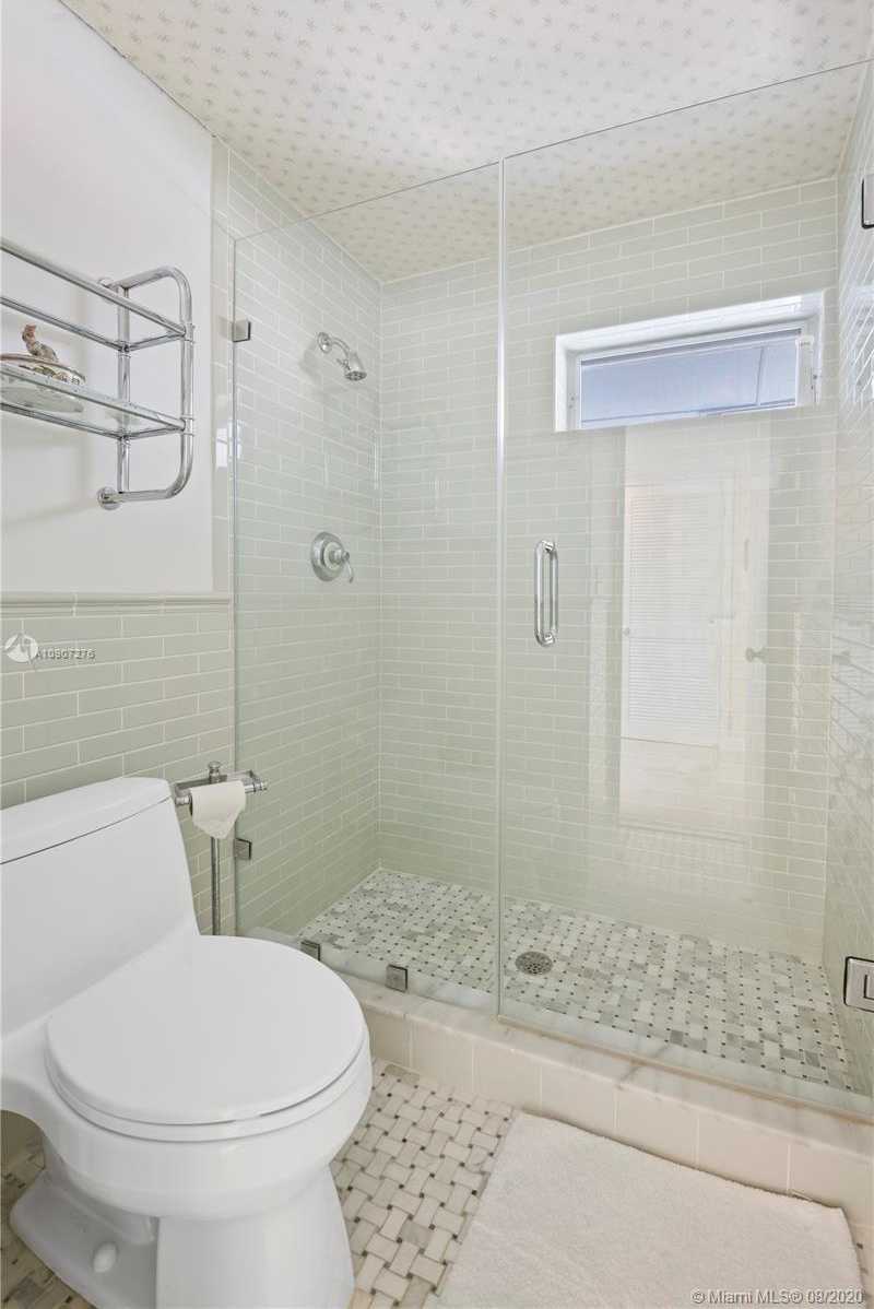 Small Image of 8 EXUMA RD, Key Largo Number 18