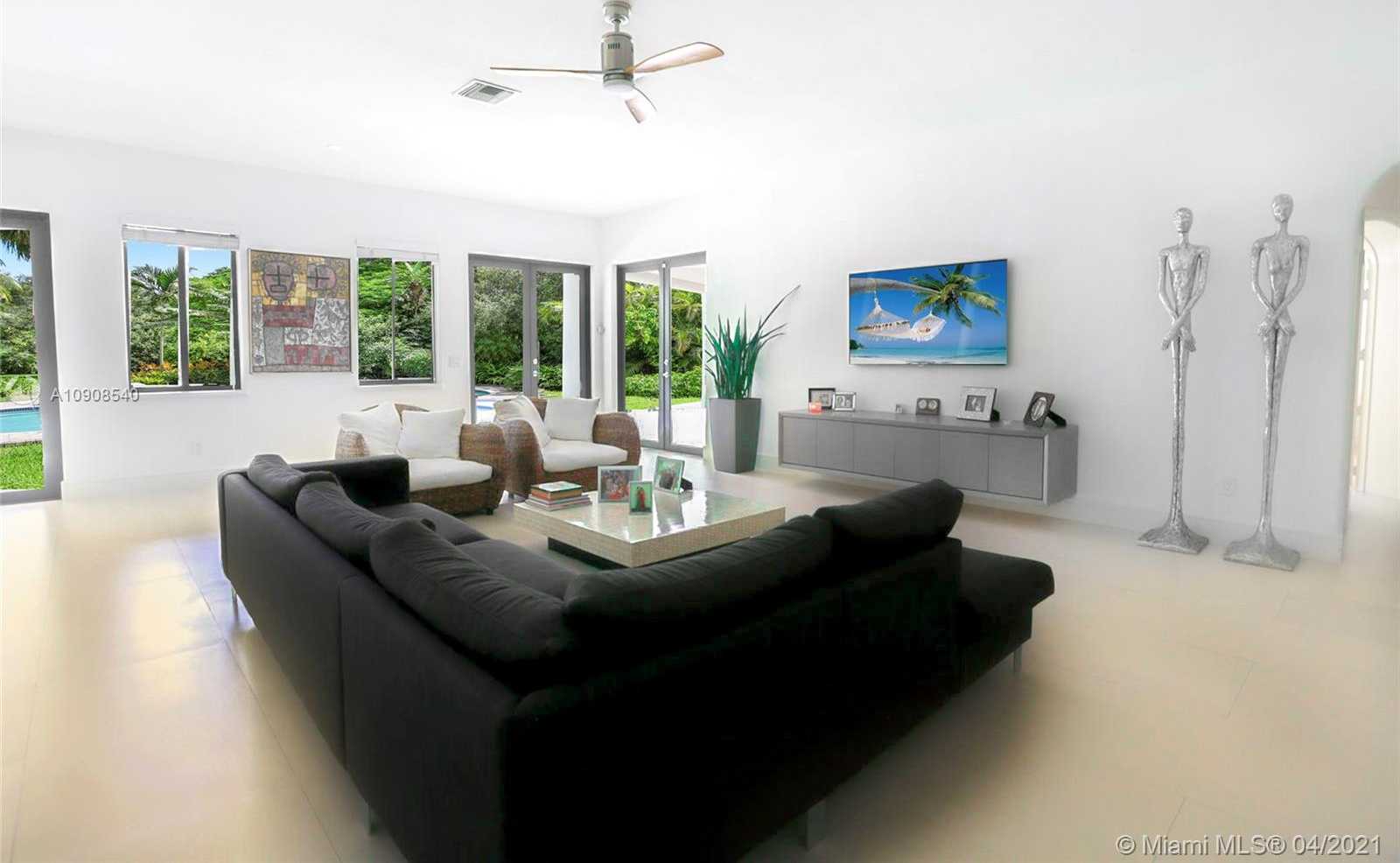 Small Image of 5955 SOUTH WEST 104TH ST, Pinecrest Number 12