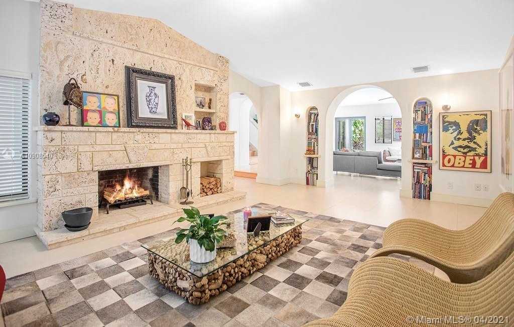 Small Image of 5955 SOUTH WEST 104TH ST, Pinecrest Number 13
