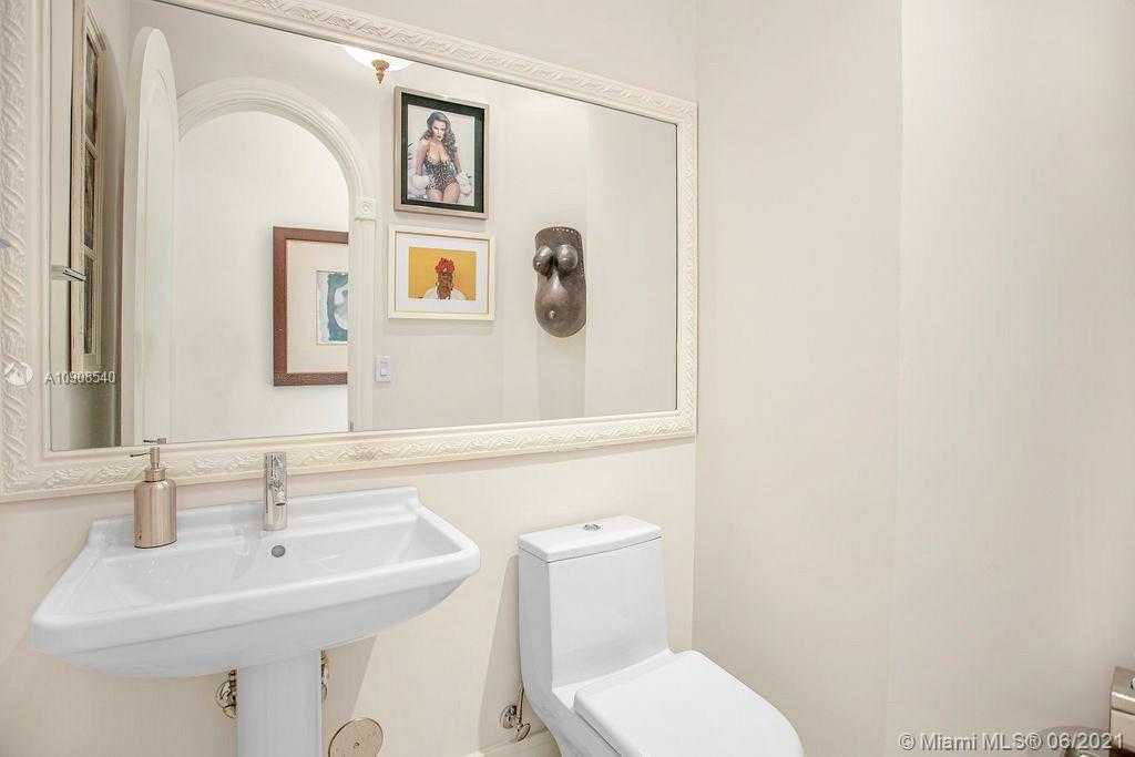 Small Image of 5955 SOUTH WEST 104TH ST, Pinecrest Number 16